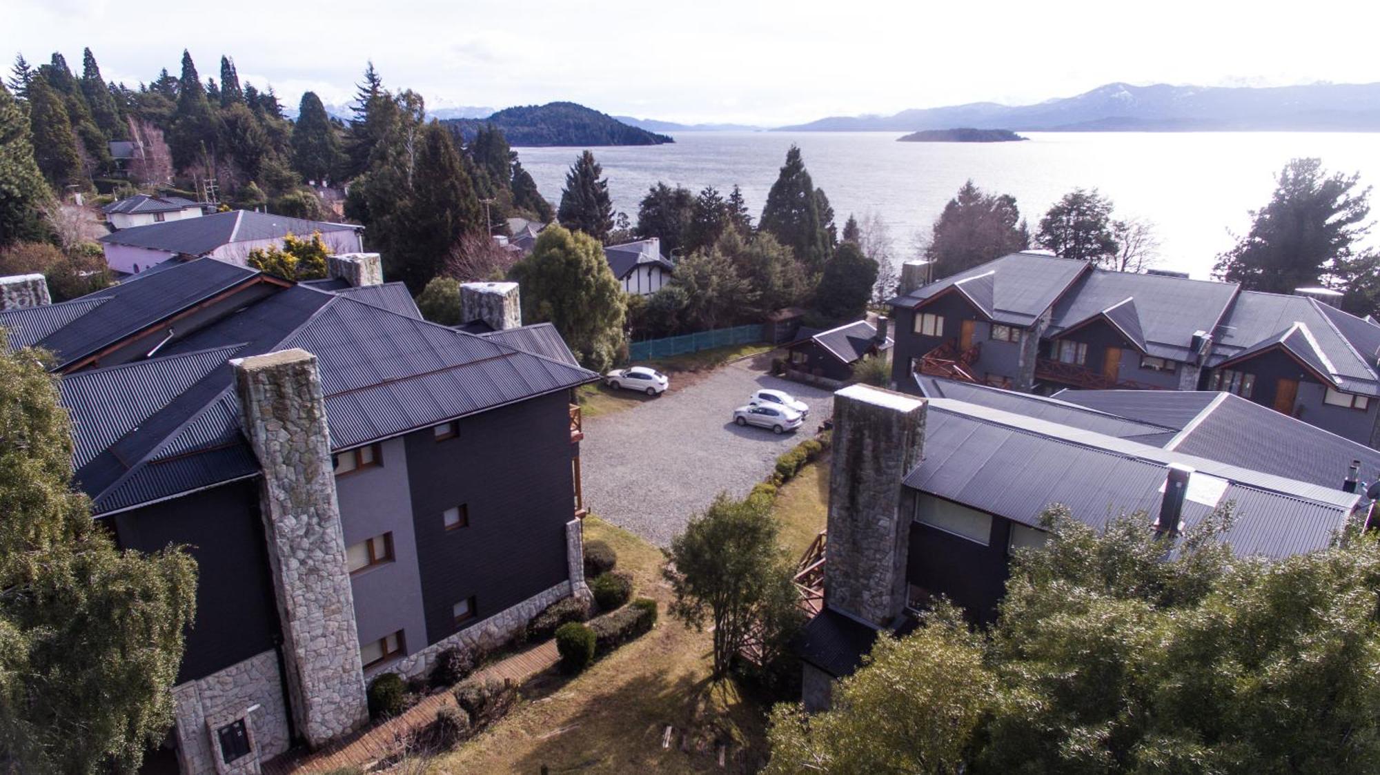 Los Robles Apart & Spa Aparthotel San Carlos de Bariloche Exterior photo