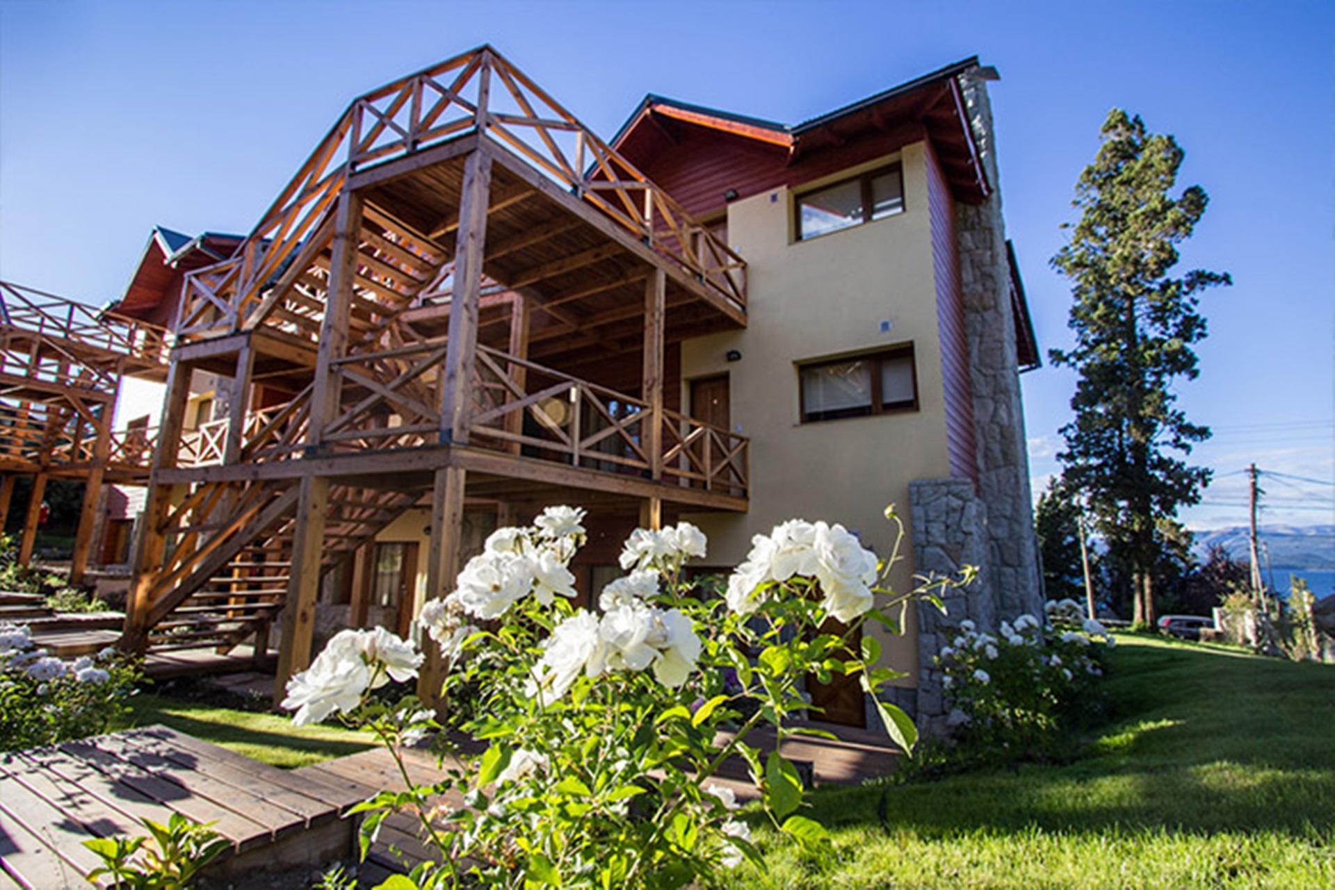 Los Robles Apart & Spa Aparthotel San Carlos de Bariloche Exterior photo